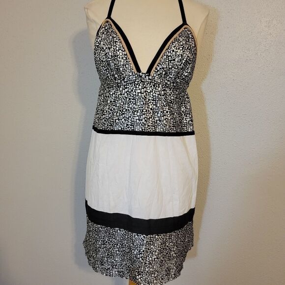 Dallin chase Metallic Crochet dress  silver And Black Sz 6 - Picture 4 of 9